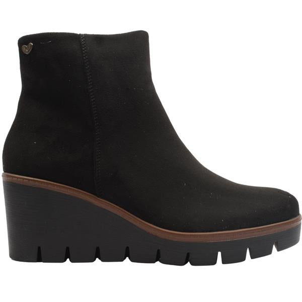 Susst Buddy25 Black Faux Suede Wedge Ankle Boots with Heart Emblem